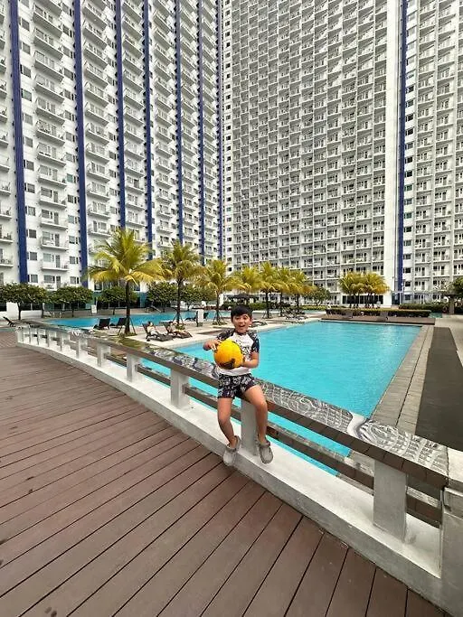 The Brentt Piazza At Sm Jazz Makati With Balcony Apartment Manila