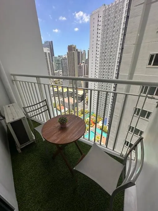 The Brentt Piazza At Sm Jazz Makati With Balcony Apartment Manila 0*,  Philippines